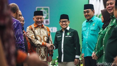 Semringah Cak Imin Sambut Elite PKS di Markas PKB