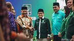 Semringah Cak Imin Sambut Elite PKS di Markas PKB Semringah Cak Imin Sambut Elite PKS di Markas PKB