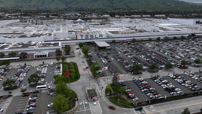 FREMONT, CALIFORNIA - APRIL 24: An aerial view of the Tesla Fremont Factory on April 24, 2024 in Fremont, California. Electric car maker Tesla announced plans to lay off nearly 3,000 workers at facilities in the San Francisco Bay Area in June. The company plans to lay off 10 percent of its 140,000 thousand employees worldwide. (Photo by Justin Sullivan/Getty Images)