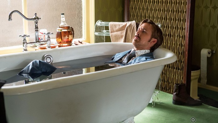 Cuplikan adegan dalam film The Nice Guys.