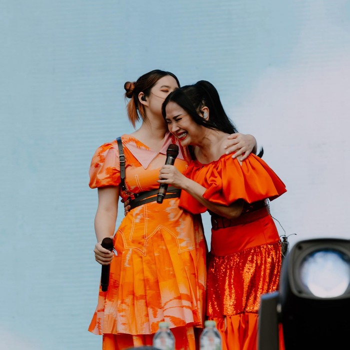 Titi DJ dan sang putri, Stephanie Poetri