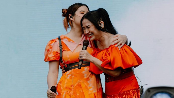 Titi DJ dan sang putri, Stephanie Poetri