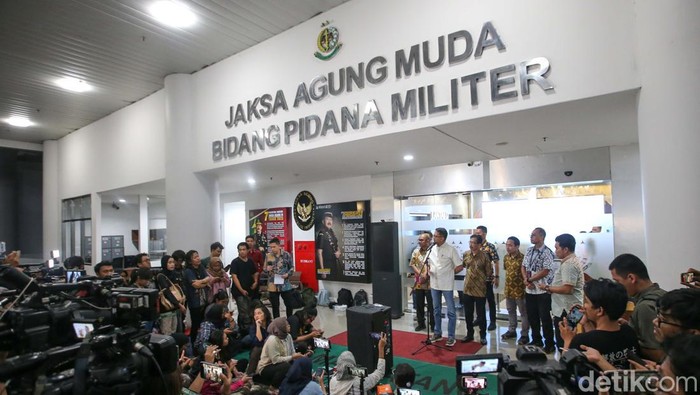 5 Tersangka Baru Kasus Timah di Kejagung 5 Tersangka Baru Kasus Timah di Kejagung