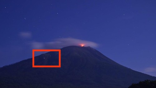 Ada turis asing yang nekat mendaki Gunung Ile Lewotolok.