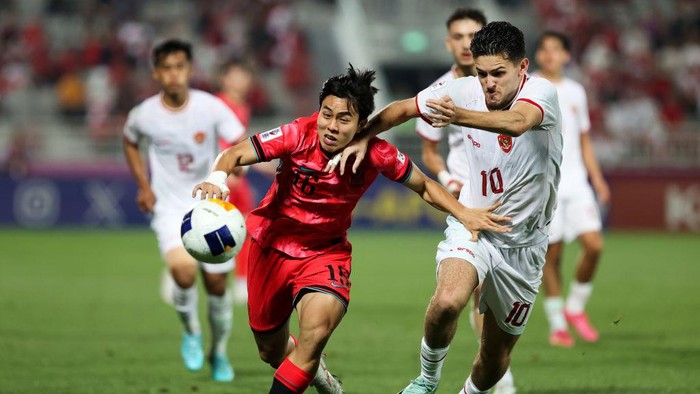 Timnas Indonesia U-23 lolos ke semifinal Piala Asia U-23 2024. Hasil ini menjaga harapan timnas sepakbola Indonesia untuk tampil di Olimpiade 2024. Indonesia menyingkirkan Korea Selatan di perempatfinal Piala Asia U-23 2024 lewat sebuah laga nan panjang dan melelahkan di Stadion Abdullah bin Khalifa, Doha, Jumat (26/4) dini hari WIB.