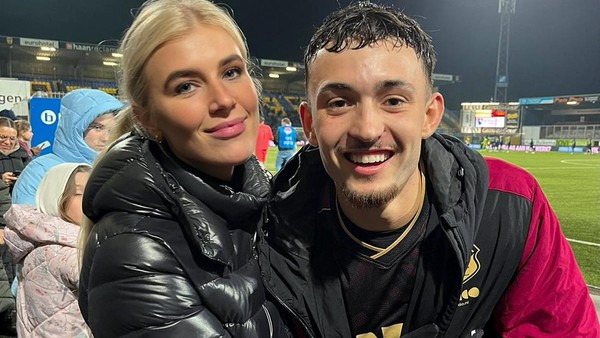Foto Bernice Mengers, WAG Ivar Jenner yang Setia Dukung Pacar di Piala U-23
