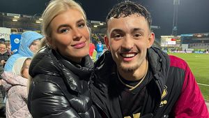Foto Bernice Mengers, WAG Ivar Jenner yang Setia Dukung Pacar di Piala U-23