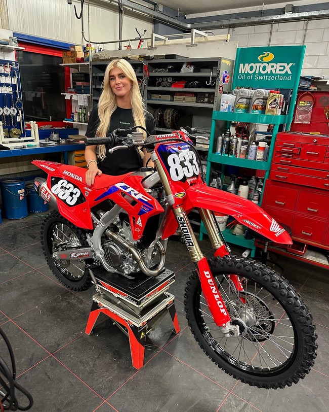 Tidak diketahui sejak kapan Bernice dan Ivar Jenner berhubungan tapi wanita cantik itu mulai membagikan potret mesra mereka beberapa bulan lalu. Foto: Instagram Bernice Mengers