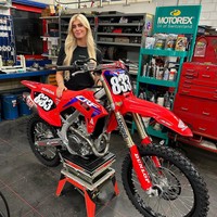 Tidak diketahui sejak kapan Bernice dan Ivar Jenner berhubungan tapi wanita cantik itu mulai membagikan potret mesra mereka beberapa bulan lalu. Foto: Instagram Bernice Mengers