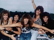 Mengintip Persiapan Konser Terakhir Bon Jovi