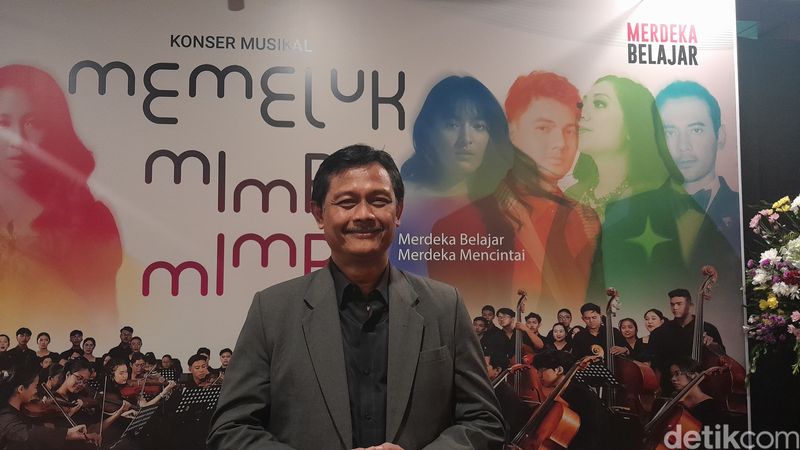 Drama Musikal Memeluk Mimpi-Mimpi oleh SMM Yogyakarta
