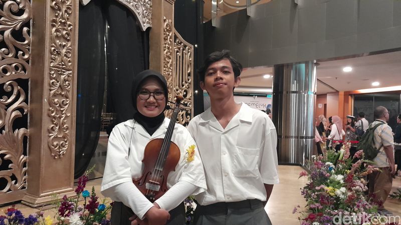 Drama Musikal Memeluk Mimpi-Mimpi oleh SMM Yogyakarta
