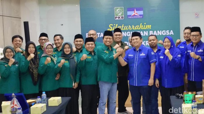Gus Yusuf (Ketua DPW PKB Jateng) dihampiri Rinto Subekti (Ketua DPD Gerindra Jateng).