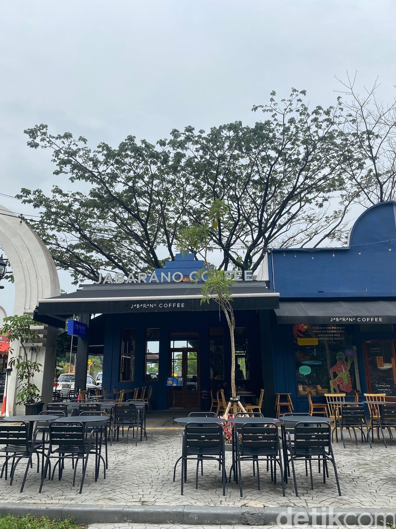 Jabarano Coffee, tempat ngopi milik Ridwan Kamil yang populer di Bandung.