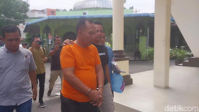 Ngaku Jenderal-Ubah Pekerjaan di KTP Jadi TNI, Kakek di Riau Ditangkap
