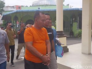 Ngaku Jenderal-Ubah Pekerjaan di KTP Jadi TNI, Kakek di Riau Ditangkap