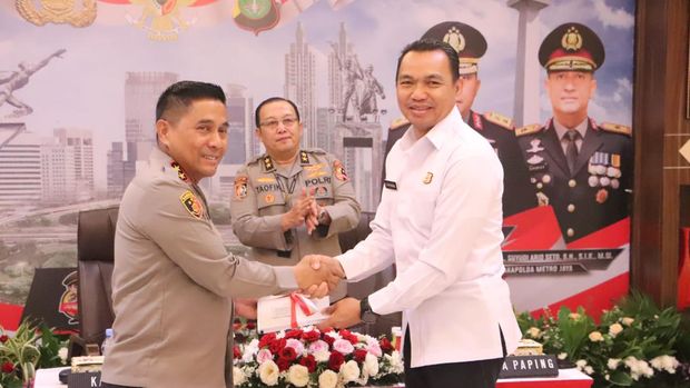 Kapolda Metro Jaya Irjen Karyoto menutuk praktik kerja dalam negeri (PKDN) Sespimti Dikreg ke-33 Tahun Ajaran 2024 di Polda Metro Jaya.