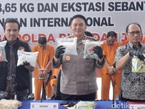 88 Kg Sabu Dimusnahkan, Kapolda Target Tak Ada Lagi Kampung Narkoba di Riau