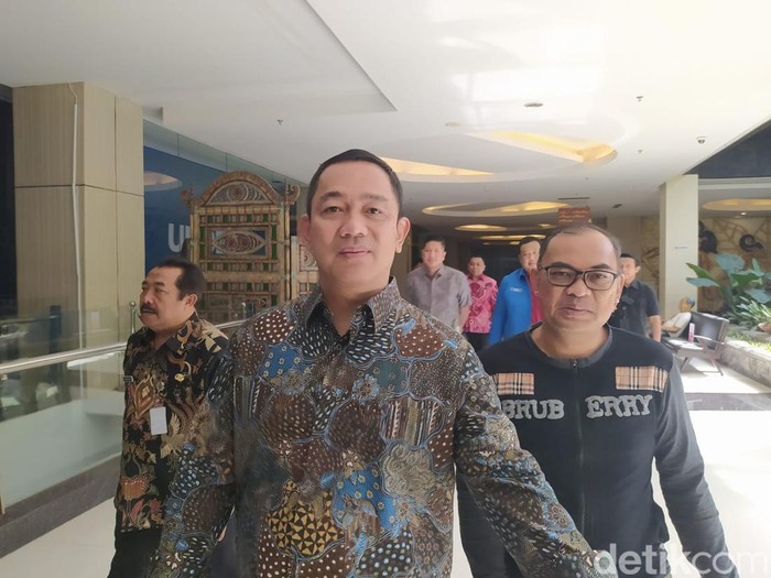 Kepala LKPP Hendrar Prihadi atau Hendi saat di Magelang, Jawa Tengah, Jumat (26/4/2024).