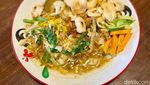 Sedep Miroso! Soto Daging dan Mie Godog Jawa di Resto Jawa Asri