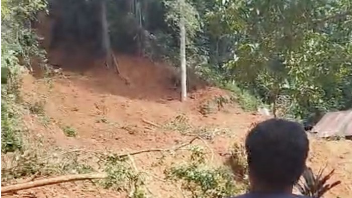 10 Pejalan Kaki Tertimbun Longsor di Toraja Utara, 2 Orang Masih Hilang