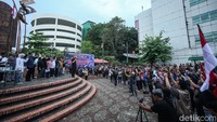 Acara yang digelar sore hari ini mengangkat tema Mimbar Rakyat dan Silaturahmi Akbar Aktivis 98.