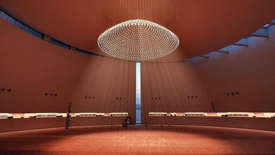 Uniknya Desain Masjid Bab Al Salam Tanpa Hiasan Kaligrafi