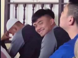 Meme Jemaah Salat Jumat Berbahagia Timnas ke Semifinal Piala Asia U-23