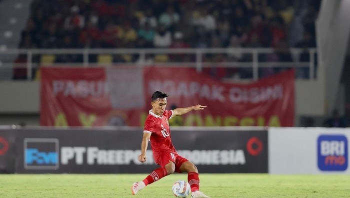 Memiliki nama lengkap Arkhan Fikri, pemain sepak bola satu ini lahir di Serdang Bedagai (Sergai), Sumatera Utara pada 28 Desember 2004. (Foto: Instagram @arkhanfikri) Memiliki nama lengkap Arkhan Fikri, pemain sepak bola satu ini lahir di Serdang Bedagai (Sergai), Sumatera Utara pada 28 Desember 2004. (Foto: Instagram @arkhanfikri)