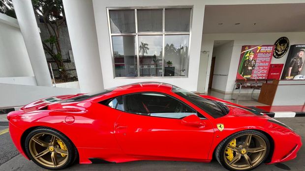 2 Ferrari-1 Mercy Milik Harvey Moeis Disita Kejagung ada yang Pakai Nama Perusahaan