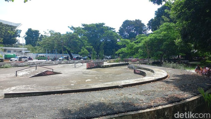 Penampakan ampera skate park di Palembang yang terbengkalai