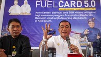 Saat ini Pemkot Batam mulai mensosialisasikan kartu kendali Fuel Card sebagai alat transaksi pembelian Bahan Bakar Minyak (BBM) bersubsidi Pertalite untuk kendaraan bermotor, angkutan orang dan barang