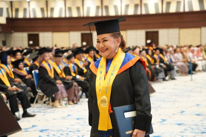 Raih IPK 4.00 di Undip, Walkot Semarang Bicara Pengorbanan