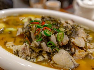 Suan Cai Yu yang Gurih Asam Ada di 5 Restoran Chinese Food Ini