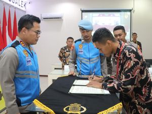 Antusiasme Ratusan Remaja di Trenggalek Daftar Jadi Polisi