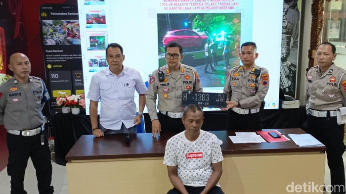 Seorang pria berinisial M diamankan anggota Satlantas Polrestabes Semarang karena melakukan tabrak lari terhadap tukang becak dan penumpangnya.