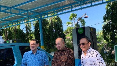 EV Charging Station Bluebird di Jimbaran, pada Jumat (26/4/2024) di Jimbaran.