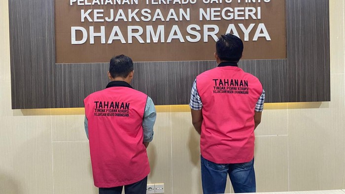 Wali Nagari dan Ketua Bamus di Dharmasraya jadi tersangka dugaan penyelewengan dana koperasi nagari. (Foto: dok. Kejati Sumbar).
