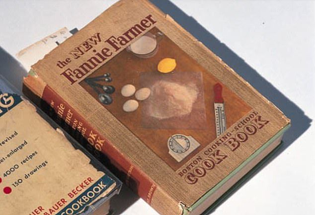 5 Peralatan Makan dan Buku Resep Antik Ini Harganya Puluhan Miliar!