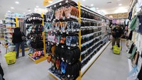 MR.DIY membuka konsep terbaru di Lippo Mall Kemang dengan interior dan area toko yang lebih luas, serta koleksi barang yang berkualitas untuk memberikan pengalaman berbelanja bagi konsumen yang lebih nyaman dan menyenangkan.