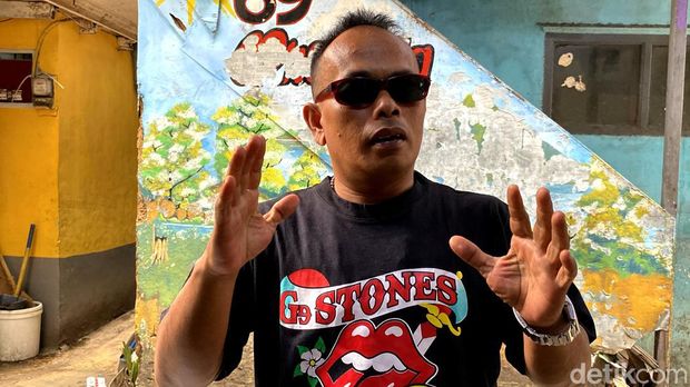 Gang Stones di Bandung.