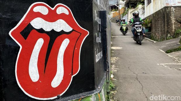 Gang Stones di Bandung.