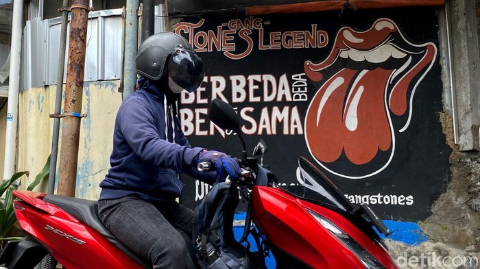 Gang Stones di Kecamatan Coblong, Kota Bandung.