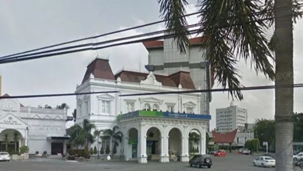 Gedung Bank Standart Chartered (Foto: Istimewa)