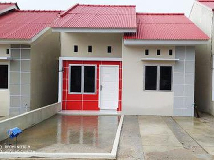 Tampilan depan rumah di Griya Kenanga