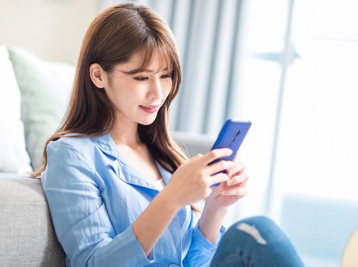 Ilustrasi pengguna smartphone
