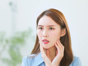 5 Kesalahan Makeup yang Bikin Wajah Terlihat Lelah dan Kuyu