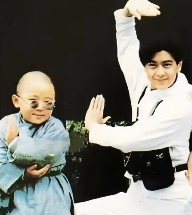 Kamu yang tumbuh di tahun 90an mungkin familiar Jimmy Lin. Aktor asal Taiwan itu dikenal sering berperan sebagai kakak Boboho. Foto: Instagram Jimmy Lin