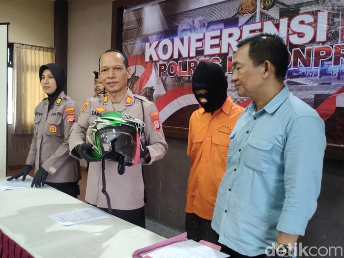Jumpa pers kasus penganiayaan tukang sayur gegara knalpot brong di Mapolres Kulon Progo, DIY, Sabtu (27/4/2024).