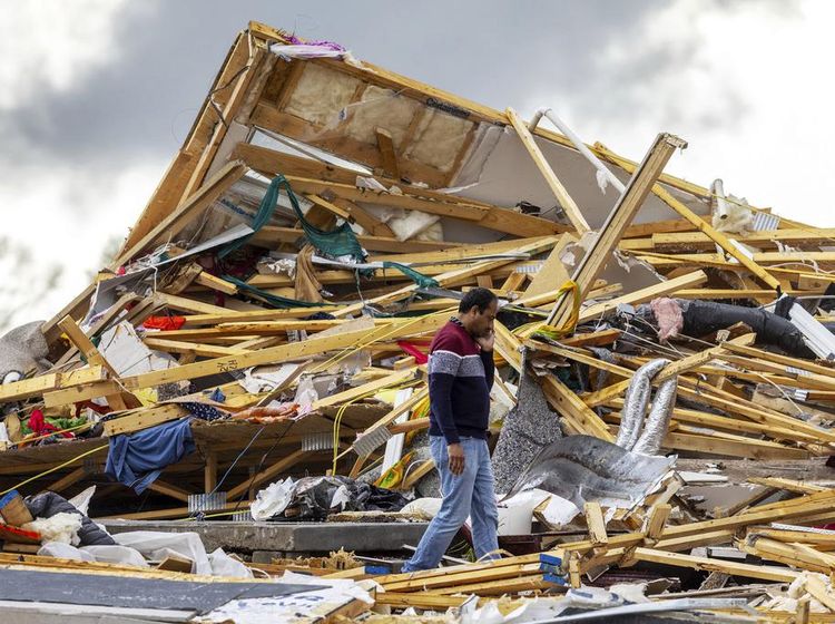 Kerusakan Akibat Terjangan Tornado di Omaha